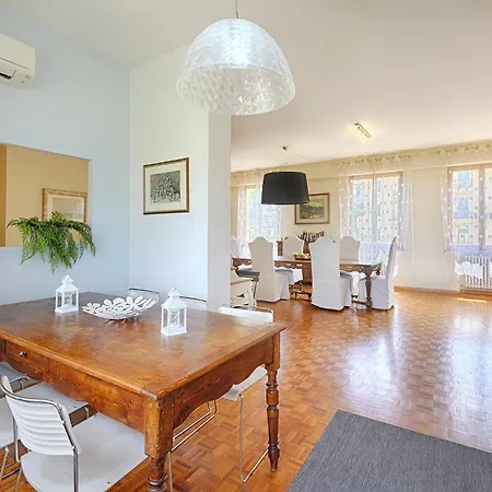 Casamia Tuscan Oasis 4br Panoramic Penthouse Hot Tub & Easy Parking *