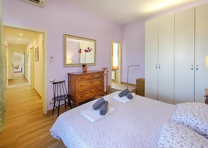 Apartment Casamia Tuscan Oasis 4br Panoramic Penthouse Hot Tub & Easy Parking *