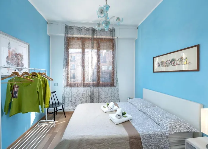 Casamia Tuscan Oasis 4br Panoramic Penthouse Hot Tub & Easy Parking 公寓