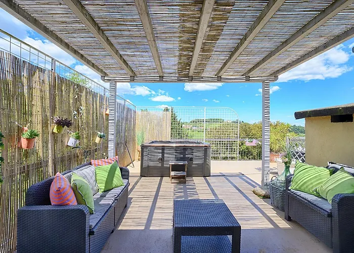 公寓 Casamia Tuscan Oasis 4br Panoramic Penthouse Hot Tub & Easy Parking *